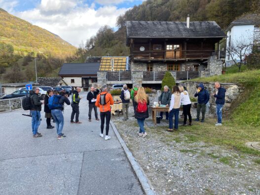 Sosta dei visitatori a Grumo