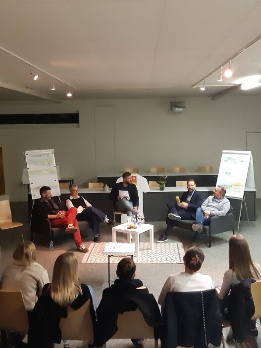 I 18enni incontrano i Municipali di Serravalle