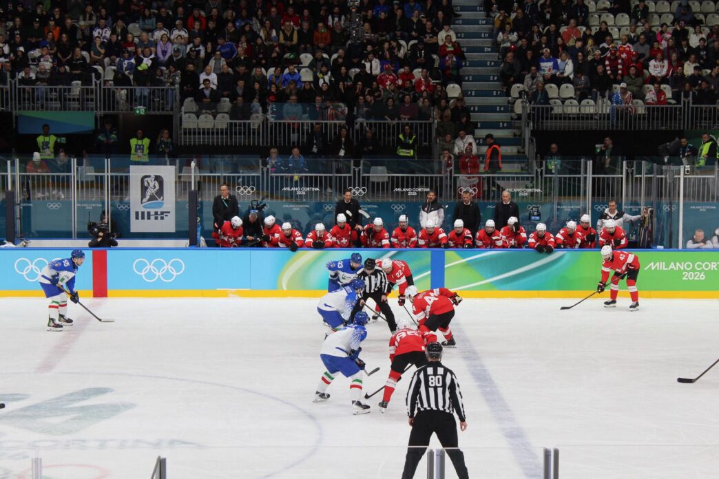 Un attimo del confronto sul ghiaccio