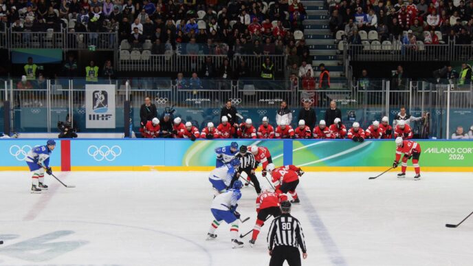 Un attimo del confronto sul ghiaccio