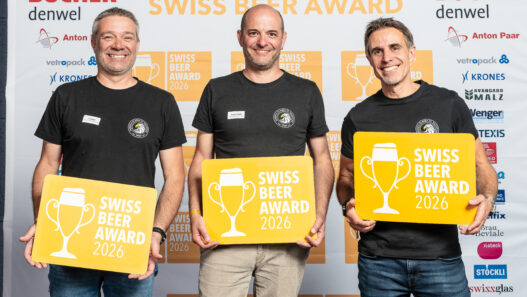 I responsabili della Fabrica di Dongio con il premio