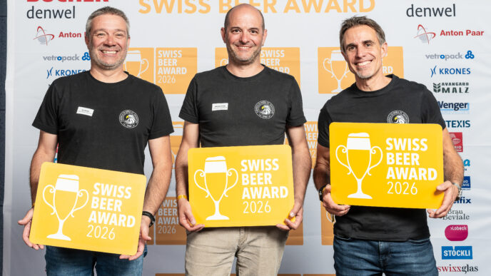 I responsabili della Fabrica di Dongio con il premio