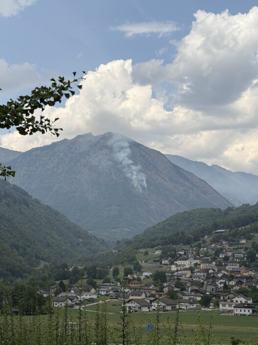 Da Dangio, foto dell'incendio, domenica 16 agosto